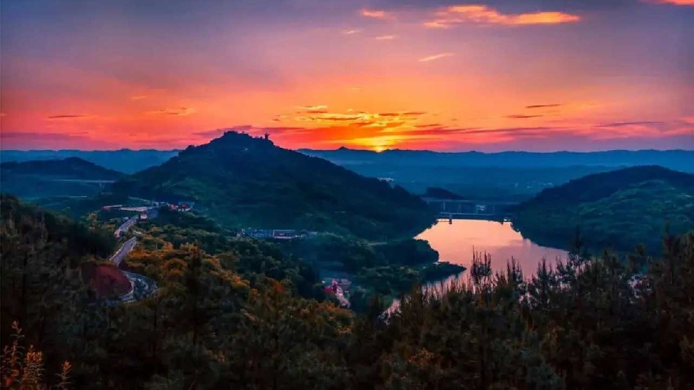 重慶：梁平區(qū)首屆明月山生態(tài)旅游文化節(jié)即將舉行，助力巴蜀文化旅游走廊建設(shè)！